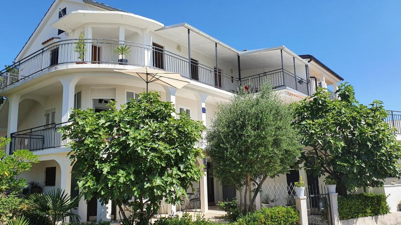 Apartmani Bilandzic-Krk マリンスカ エクステリア 写真